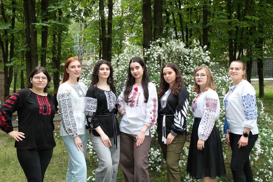 День вышиванки в Днепре: топ фото с Facebook и Instagram 70