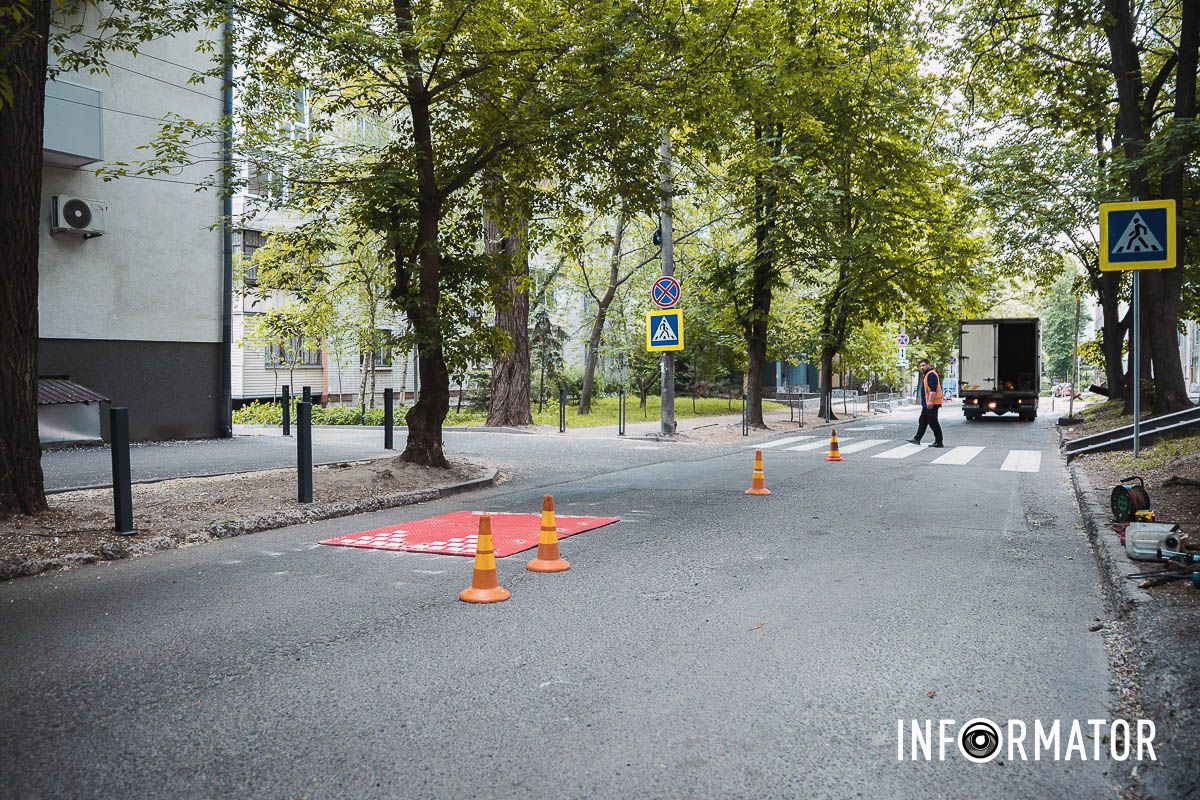 Таких "берлінських подушок" на вулиці буде дві