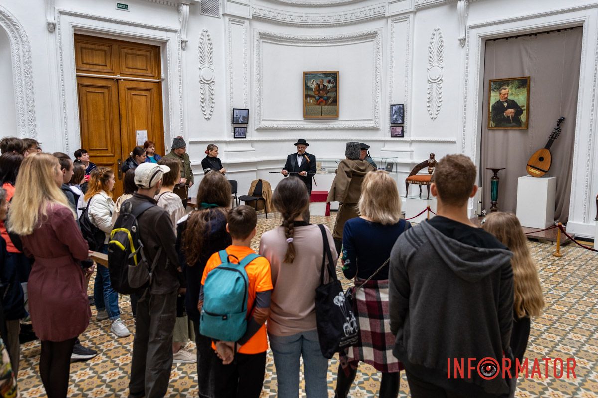 Мастер-классы и театрализованные представления: как в Днепре проходит «Ночь музеев – 2025» 27