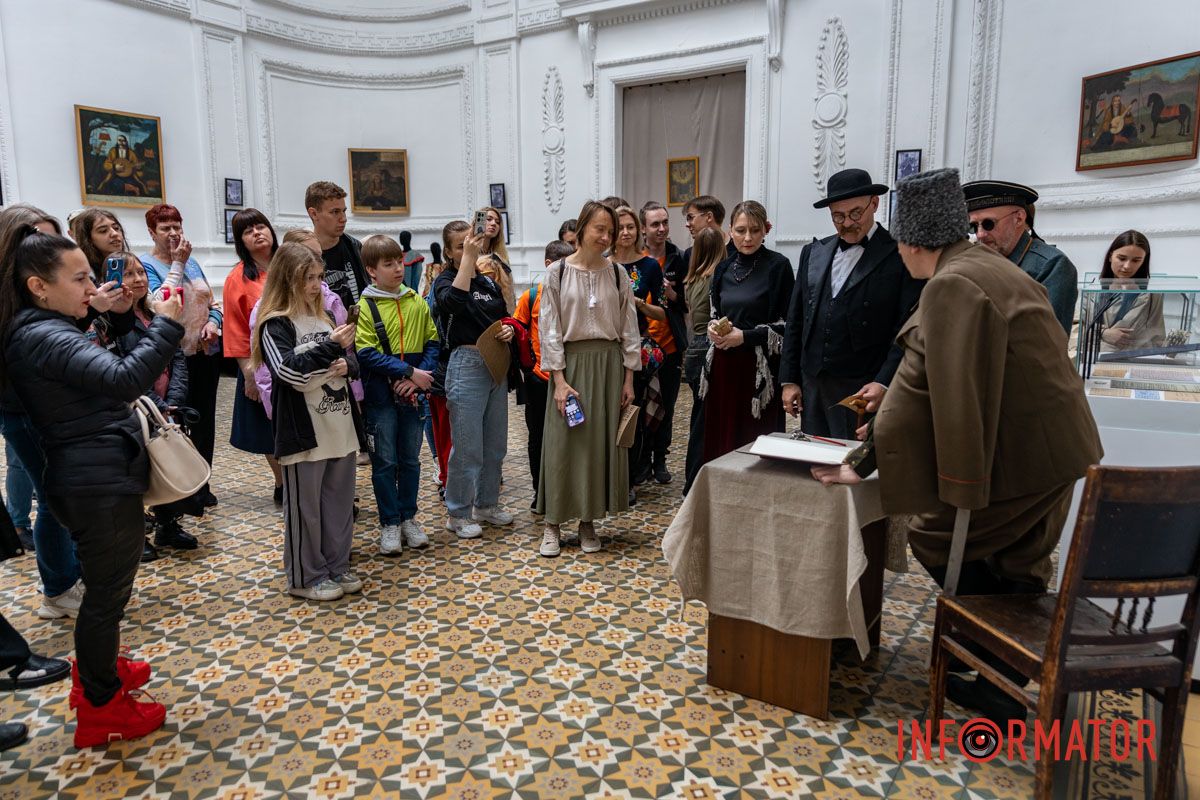 Мастер-классы и театрализованные представления: как в Днепре проходит «Ночь музеев – 2025» 37