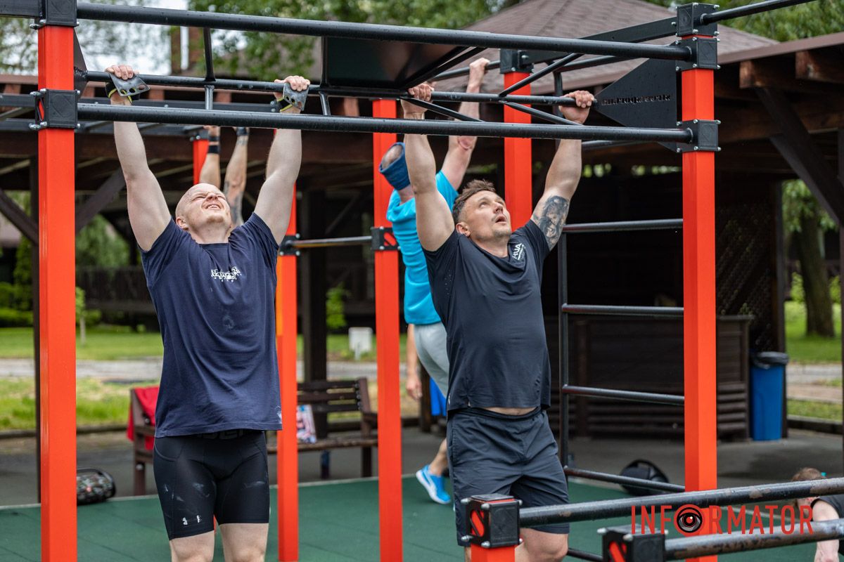 У Дніпрі виконали героїчний комплекс “Мерфі” на честь загиблого воїна Павла Ведмедя 28