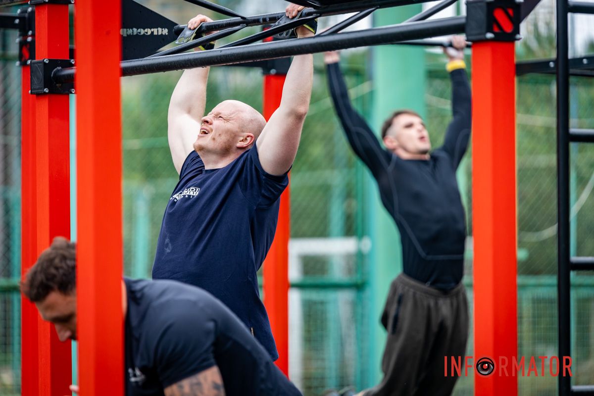 У Дніпрі виконали героїчний комплекс “Мерфі” на честь загиблого воїна Павла Ведмедя 30