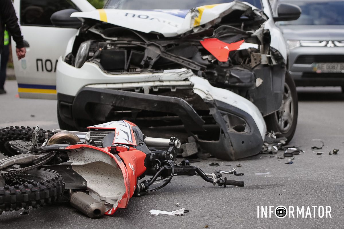 Рух на цій ділянці здійснюється за допомогою регулювальника