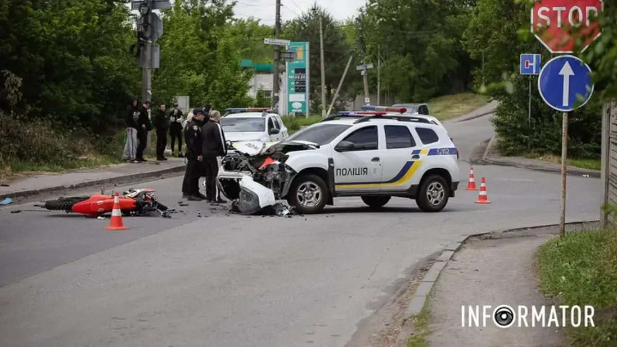 ДТП с полицейским автомобилем и мотоциклом на Отечественной в Днепре: официальный комментарий правоохранителей
