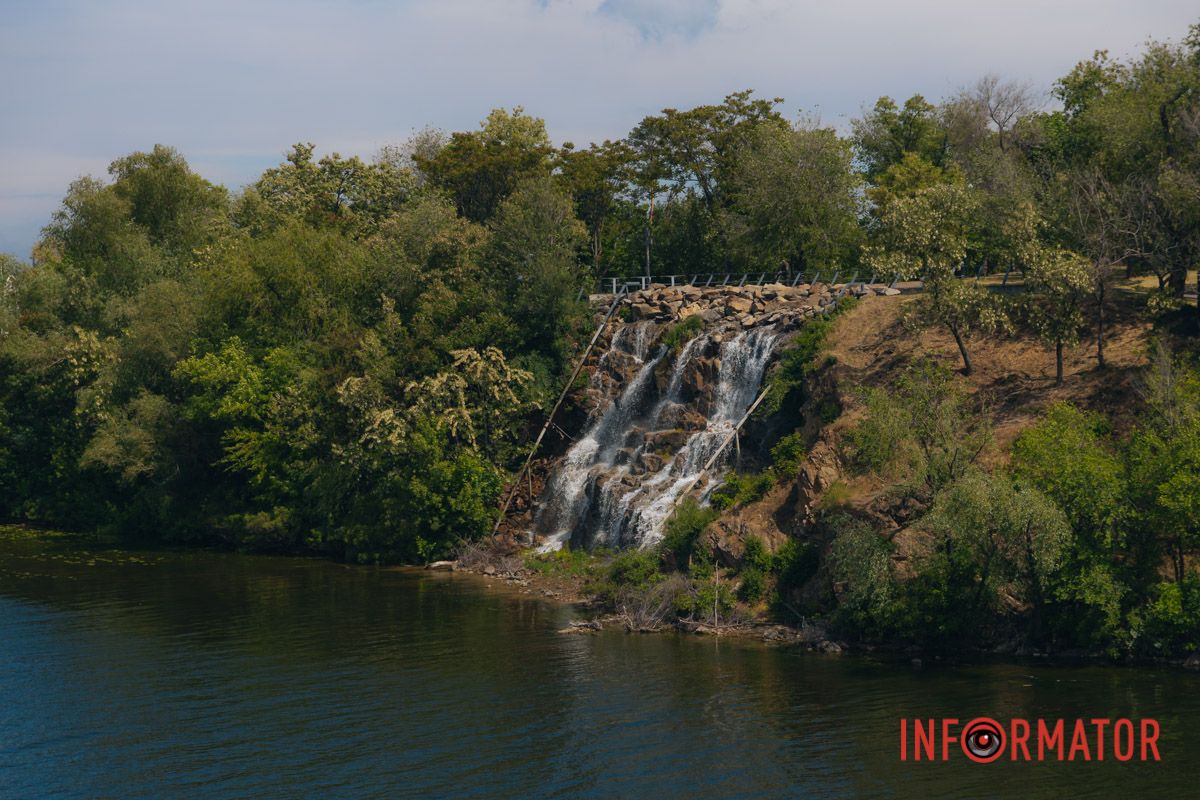 Высота водопада – более 17 метров