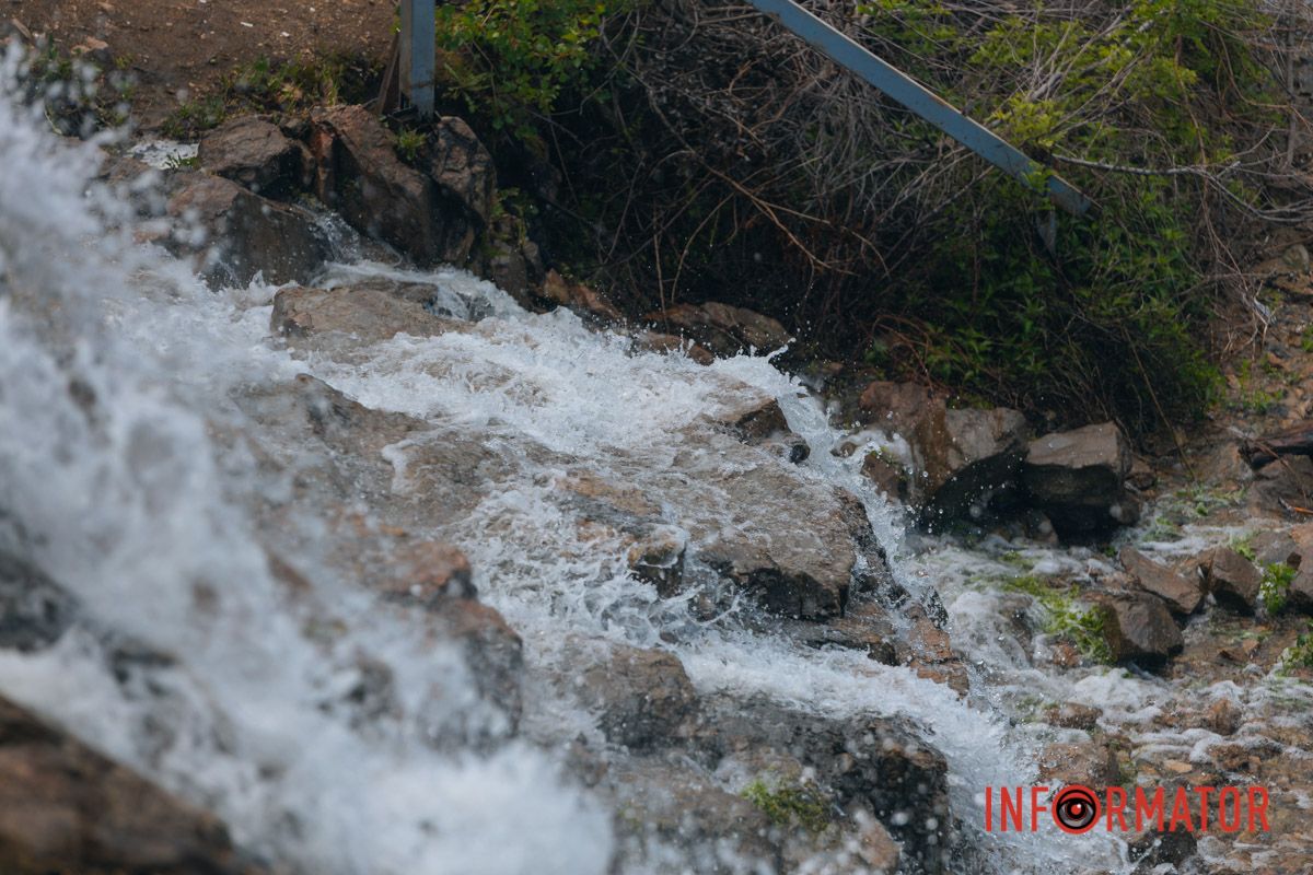 Ревущий имел 12 скальных выступов, которые пересекали течение