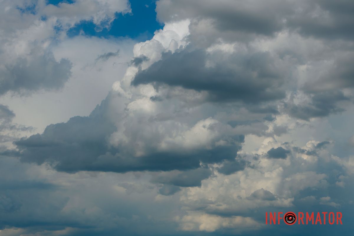 Дождь смыл усталость: Днепр укрыло одеяло из облаков 28