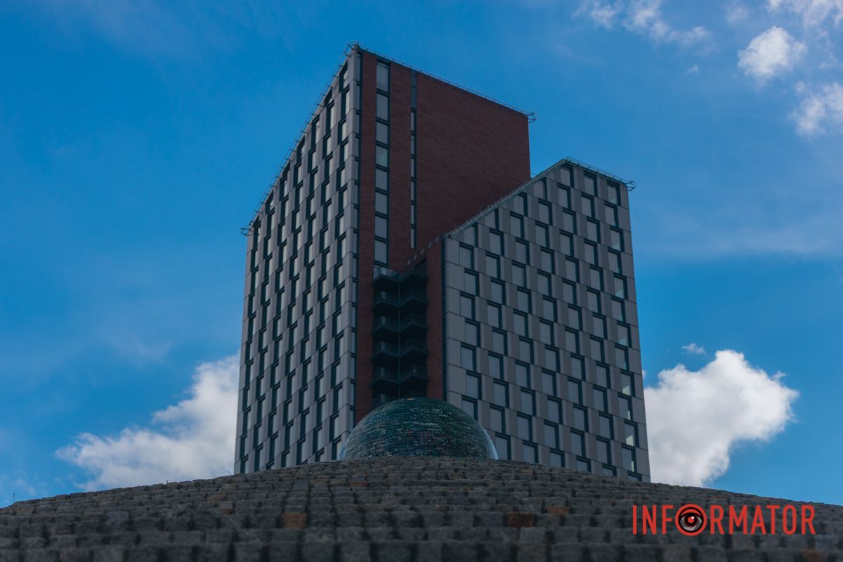 Дождь смыл усталость: Днепр укрыло одеяло из облаков 21