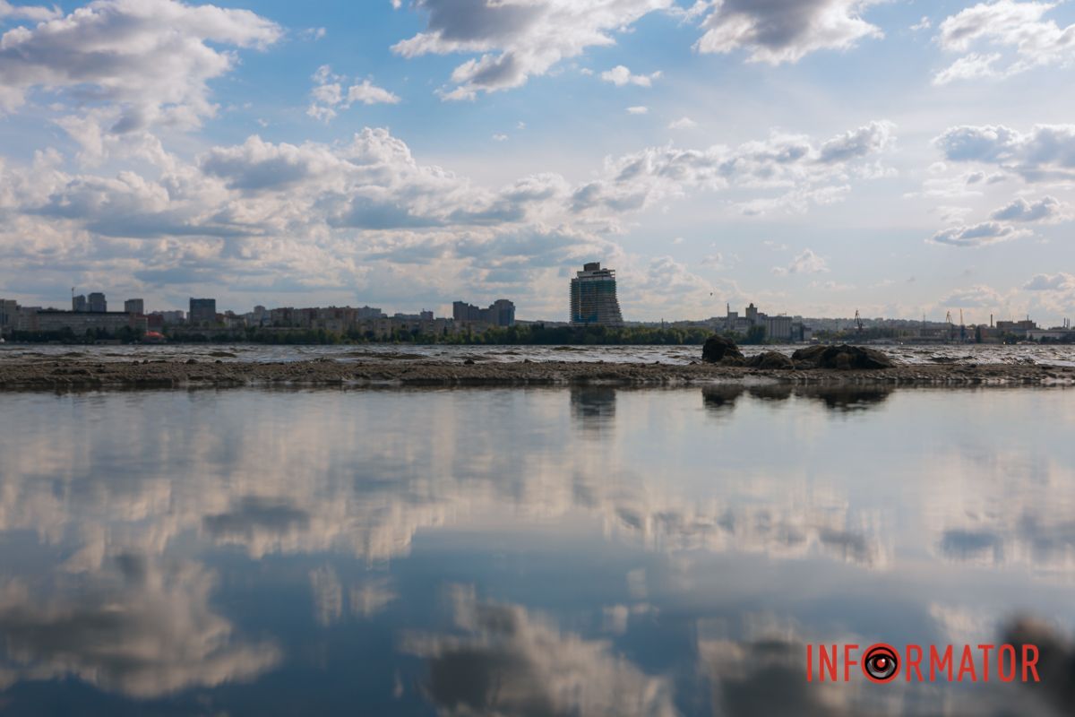 Дождь смыл усталость: Днепр укрыло одеяло из облаков 34