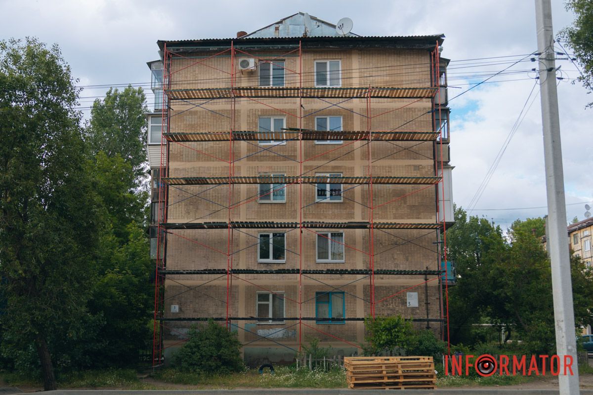 Это будет третья многоэтажка со стенописью