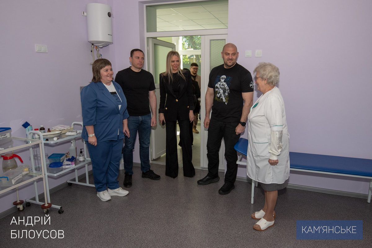 У корпусі розміщені адміністративні та навчальні кабінети, спортивна зала Відкрили після капітального ремонту корпус Ліцею у Кам’янському 6