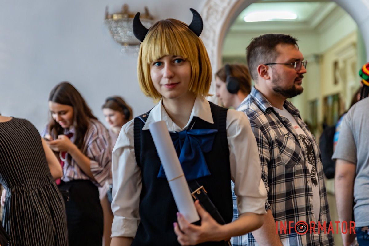 Магия перевоплощений, косплей-сценки и кавер-денсы: в Днепре прошел Аниме-фест 8