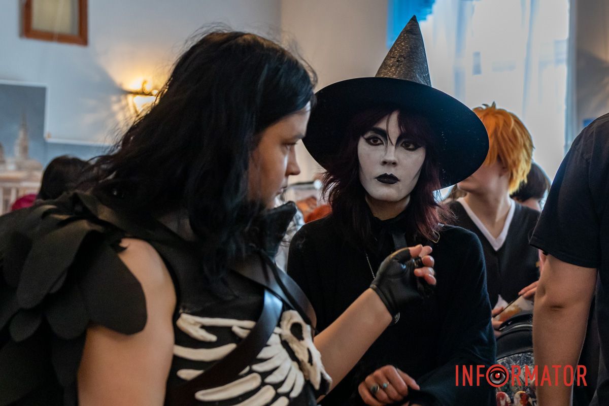 Магия перевоплощений, косплей-сценки и кавер-денсы: в Днепре прошел Аниме-фест 10