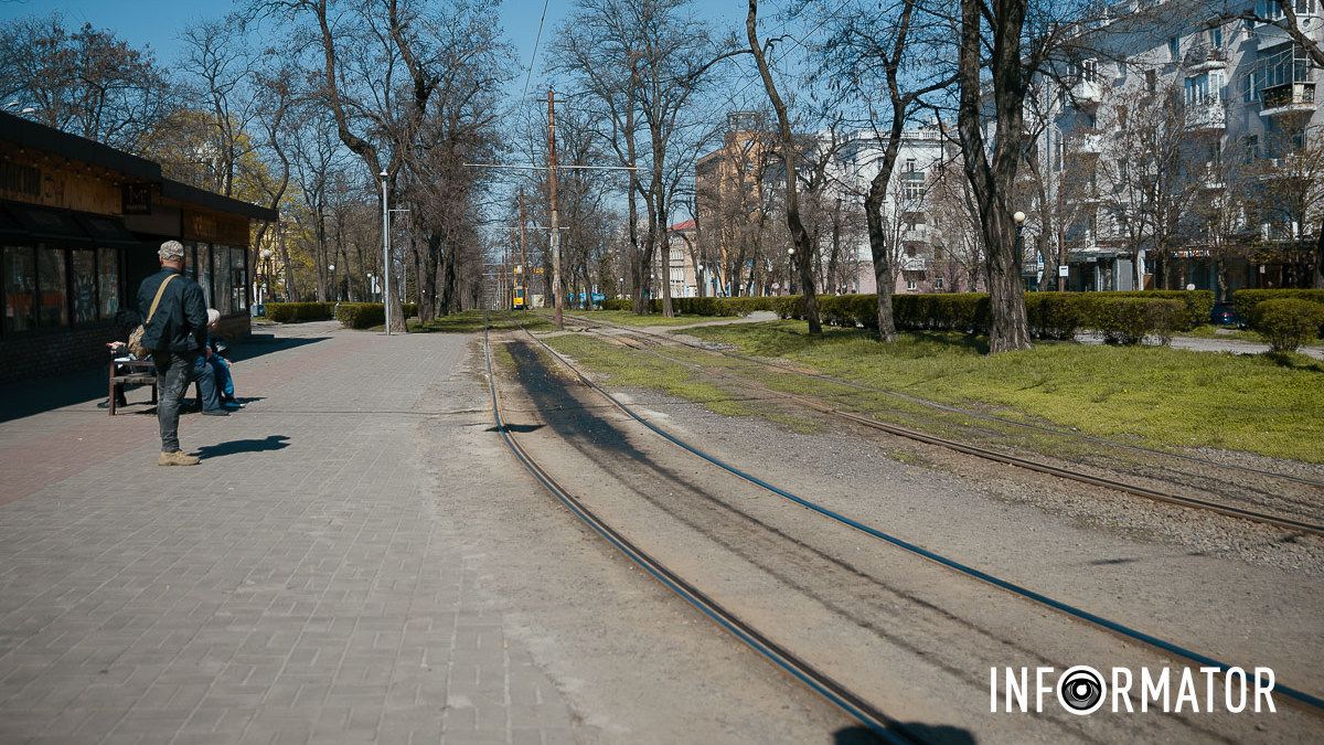 Вартість зросла на 500 тисяч: у Дніпрі міськрада за майже 3 мільйони хоче відремонтувати дві трамвайні зупинки
