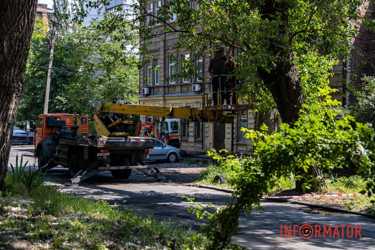 Улицу перекрыли в месяц