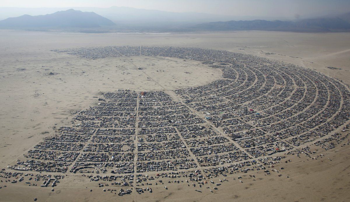 Фестиваль Burning Man знятий на дрон Фестиваль Burning Man знятий на дрон