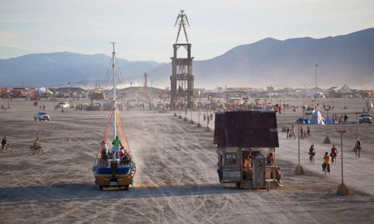 На Burning Man заохочуються креативні ідеї Митець з Дніпра Микола Каблука представить свою роботу на фестивалі Burning Man у США 9