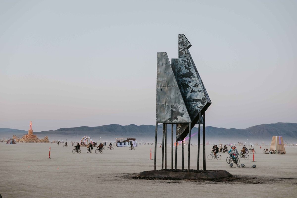 Робота "Храм їжака" на Burning Man Робота "Храм їжака" на Burning Man