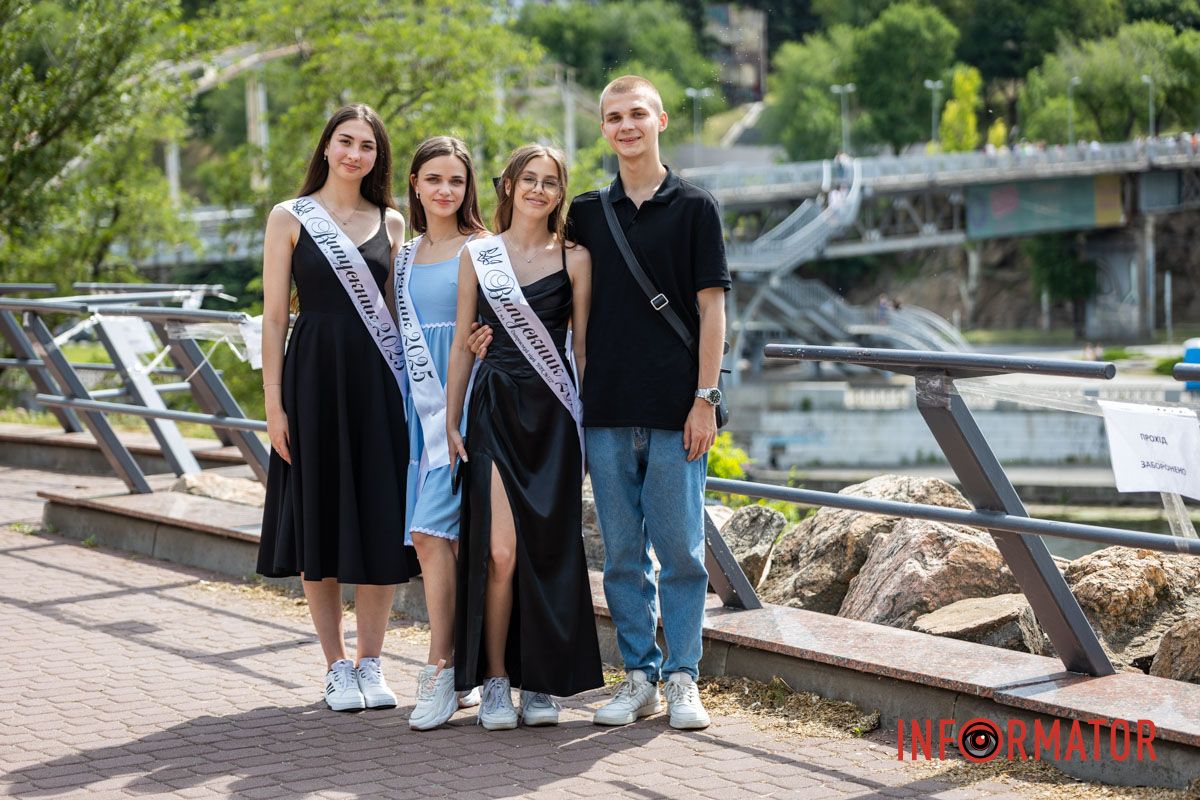 Пліч-о-пліч останній раз