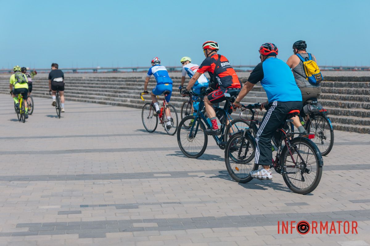 Также Максим был среди инициаторов проекта программы развития велосипедной инфраструктуры Днепра.