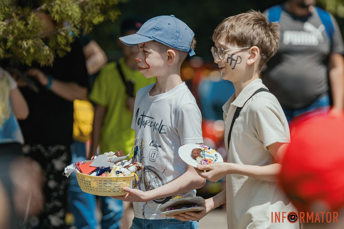 В Днепре в парке Шевченко отпраздновали первый день лета 27