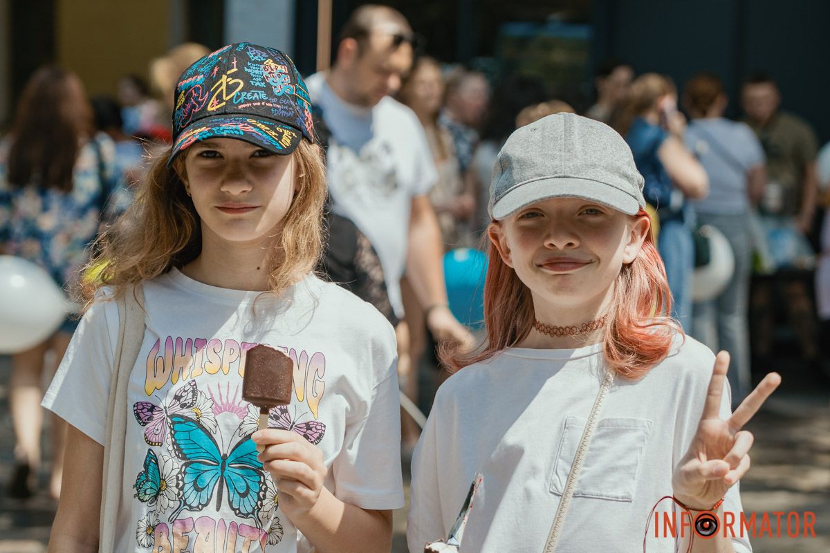 В Днепре в парке Шевченко отпраздновали первый день лета 21