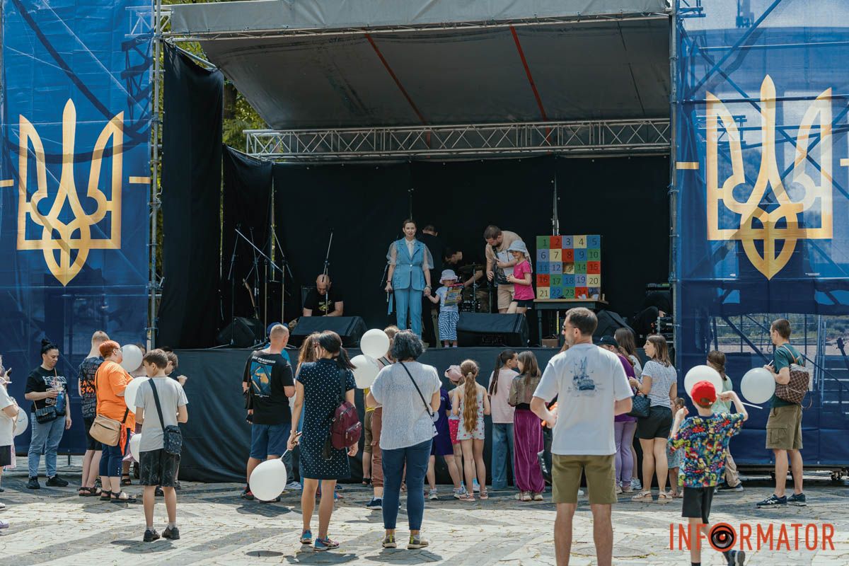 В Днепре в парке Шевченко отпраздновали первый день лета 19