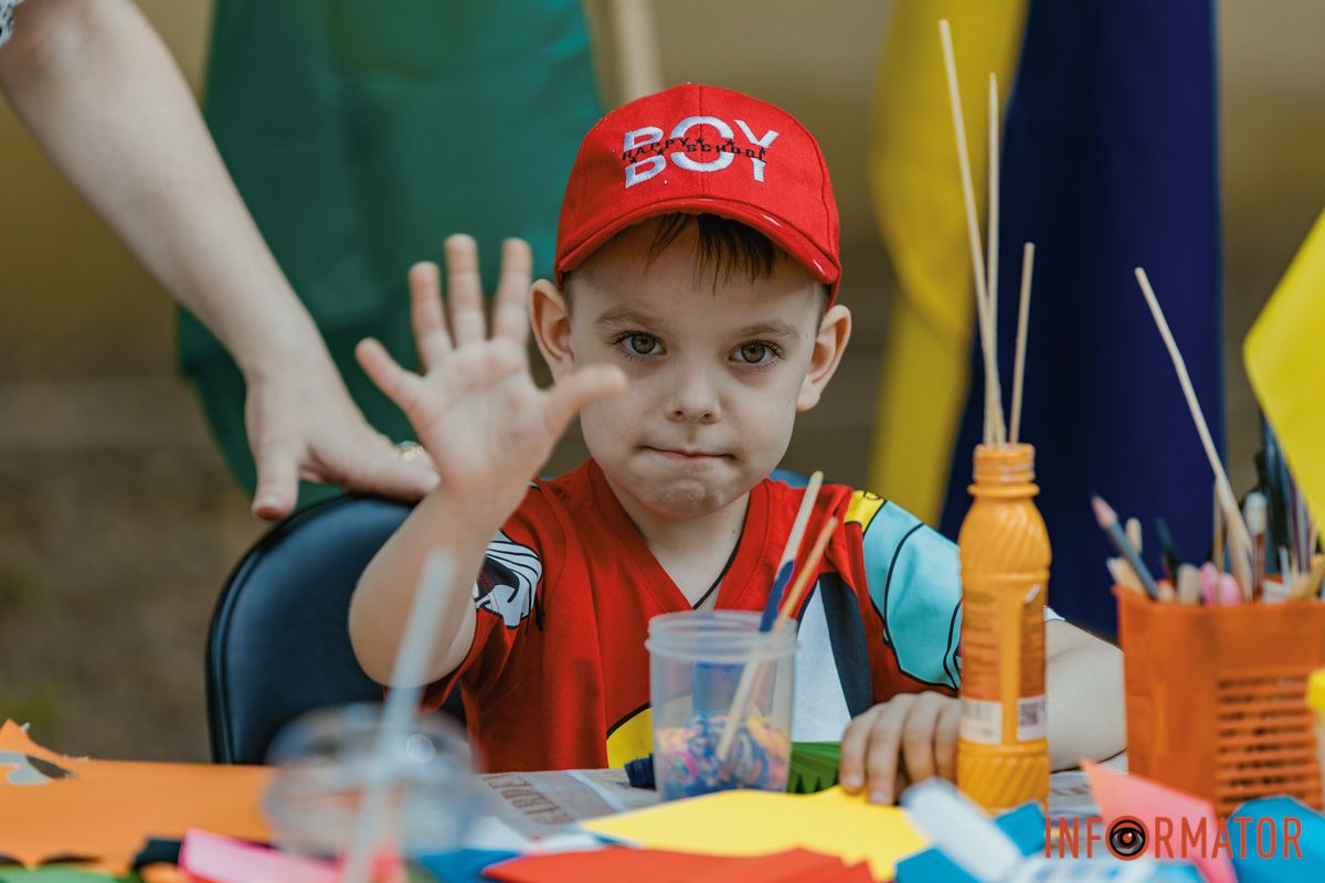 В Днепре в парке Шевченко отпраздновали первый день лета 8