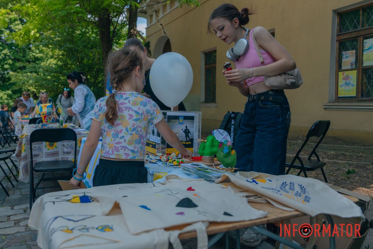 В Днепре в парке Шевченко отпраздновали первый день лета 33