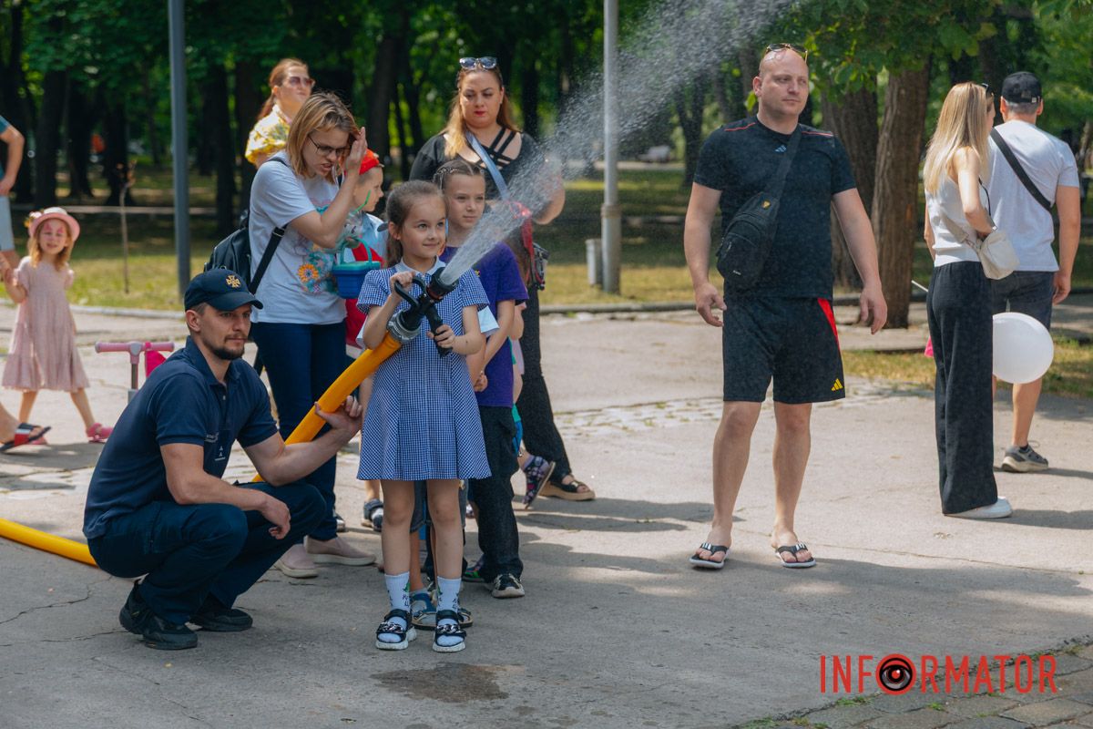 В Днепре в парке Шевченко отпраздновали первый день лета 29