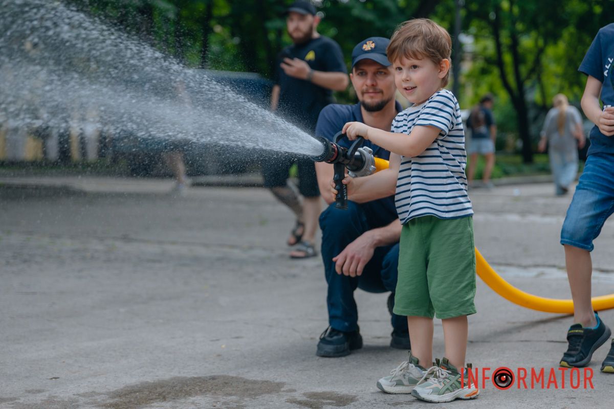В Днепре в парке Шевченко отпраздновали первый день лета 50
