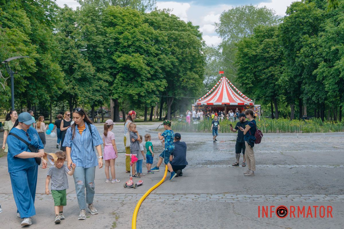 В Днепре в парке Шевченко отпраздновали первый день лета 53