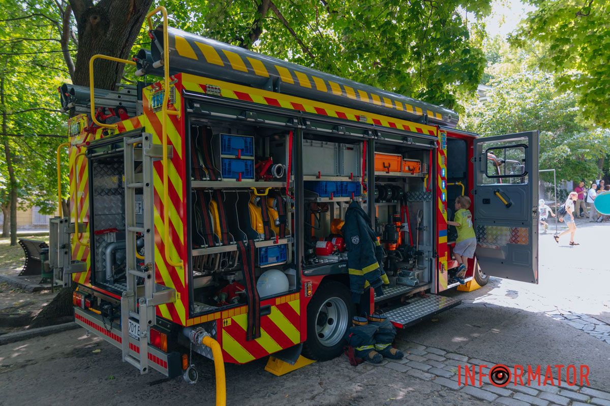 В Днепре в парке Шевченко отпраздновали первый день лета 49