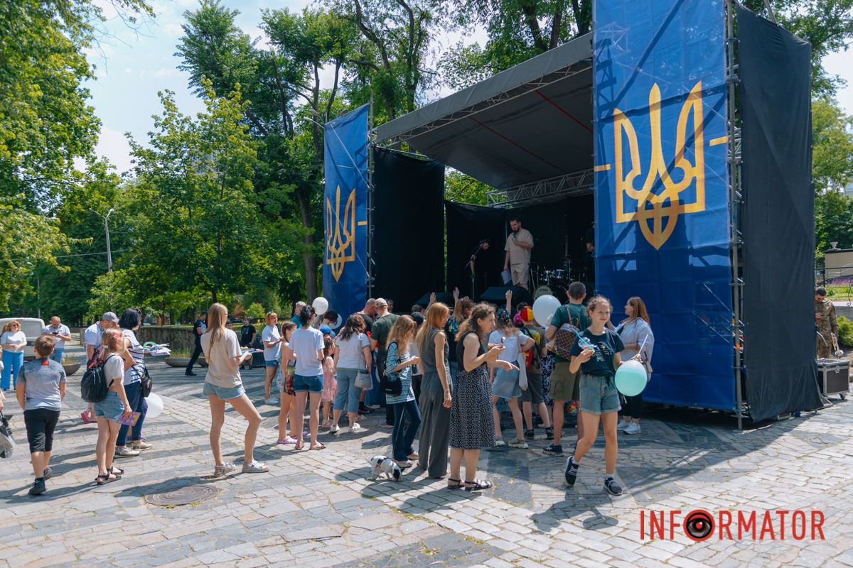В Днепре в парке Шевченко отпраздновали первый день лета 54