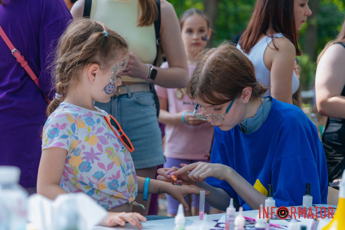 В Днепре в парке Шевченко отпраздновали первый день лета 41