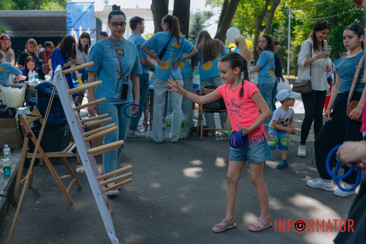 В Днепре в парке Шевченко отпраздновали первый день лета 69