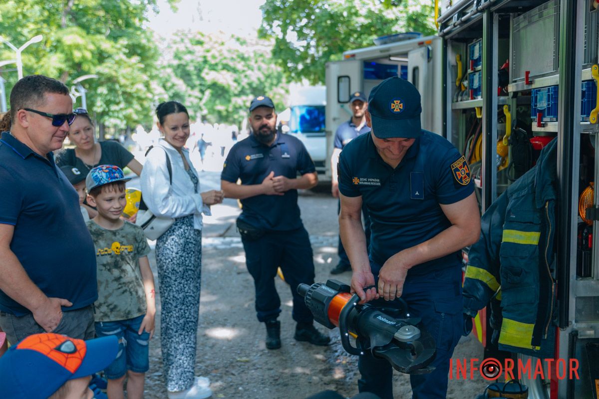 В Днепре в парке Шевченко отпраздновали первый день лета 67