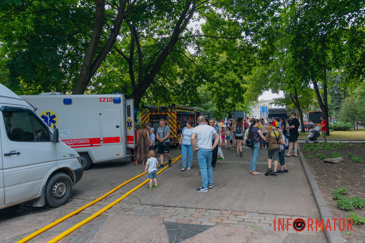 В Днепре в парке Шевченко отпраздновали первый день лета 66