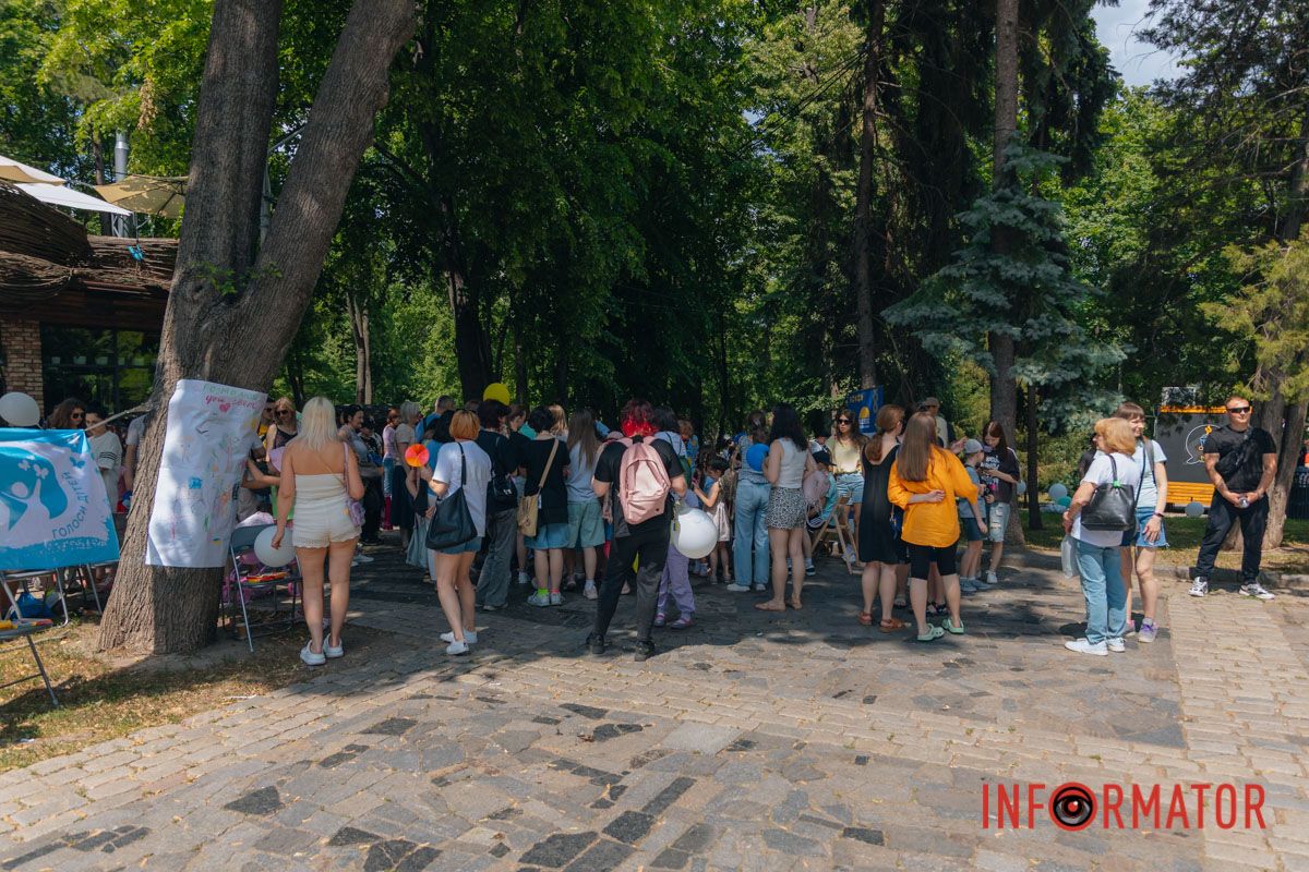 В Днепре в парке Шевченко отпраздновали первый день лета 59