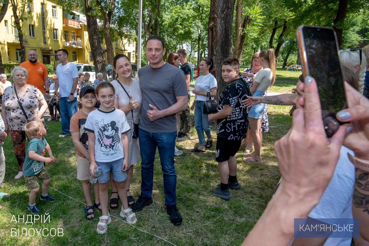 Для підтримки цивільних і допомоги фронту: у Кам’янському відкрили новий Волонтерський центр 2