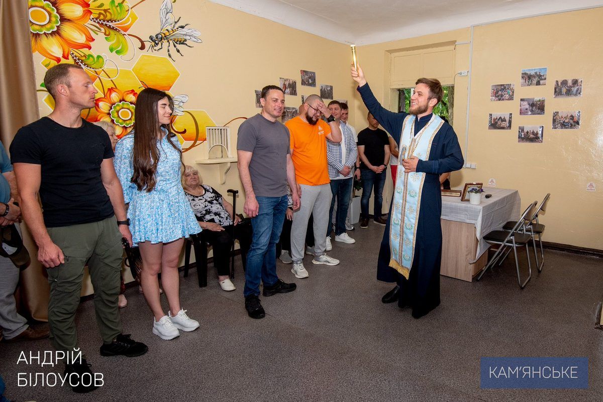 Для підтримки цивільних і допомоги фронту: у Кам’янському відкрили новий Волонтерський центр 5
