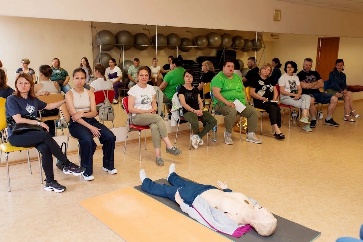 Досить багато часу на тренінгу приділили психології У Дніпрі на Лівобережному-3 провели тренінг з надання домедичної допомоги 6