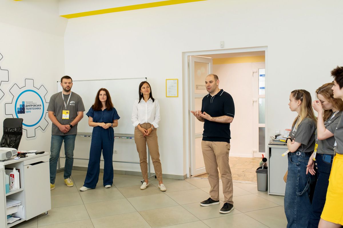 Физика и мехатроника: "Интерпайп" и "Днепровская политехника" вдохновили школьников 5