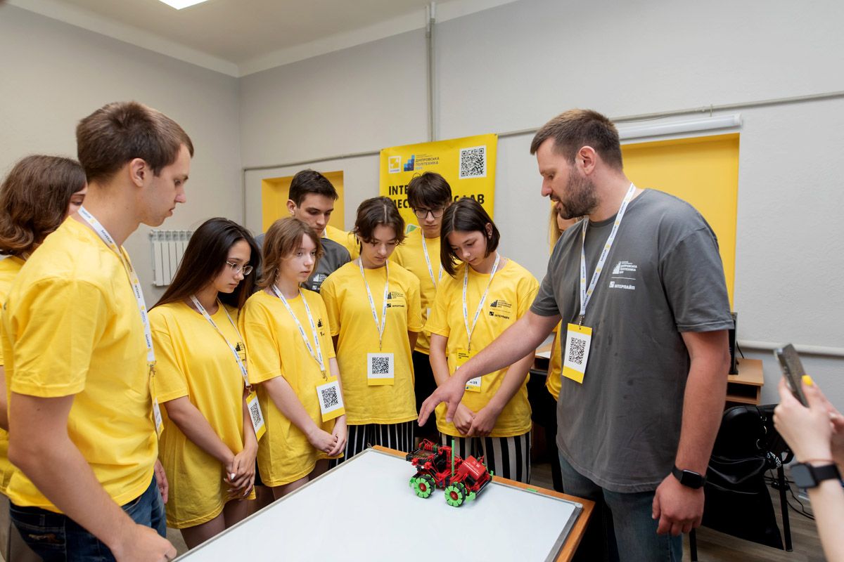 Физика и мехатроника: «Интерпайп» и «Днепровская политехника» вдохновили школьников 9
