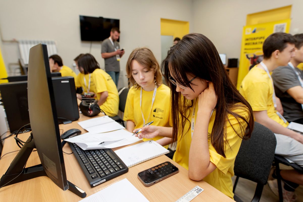 Физика и мехатроника: "Интерпайп" и "Днепровская политехника" вдохновили школьников 11