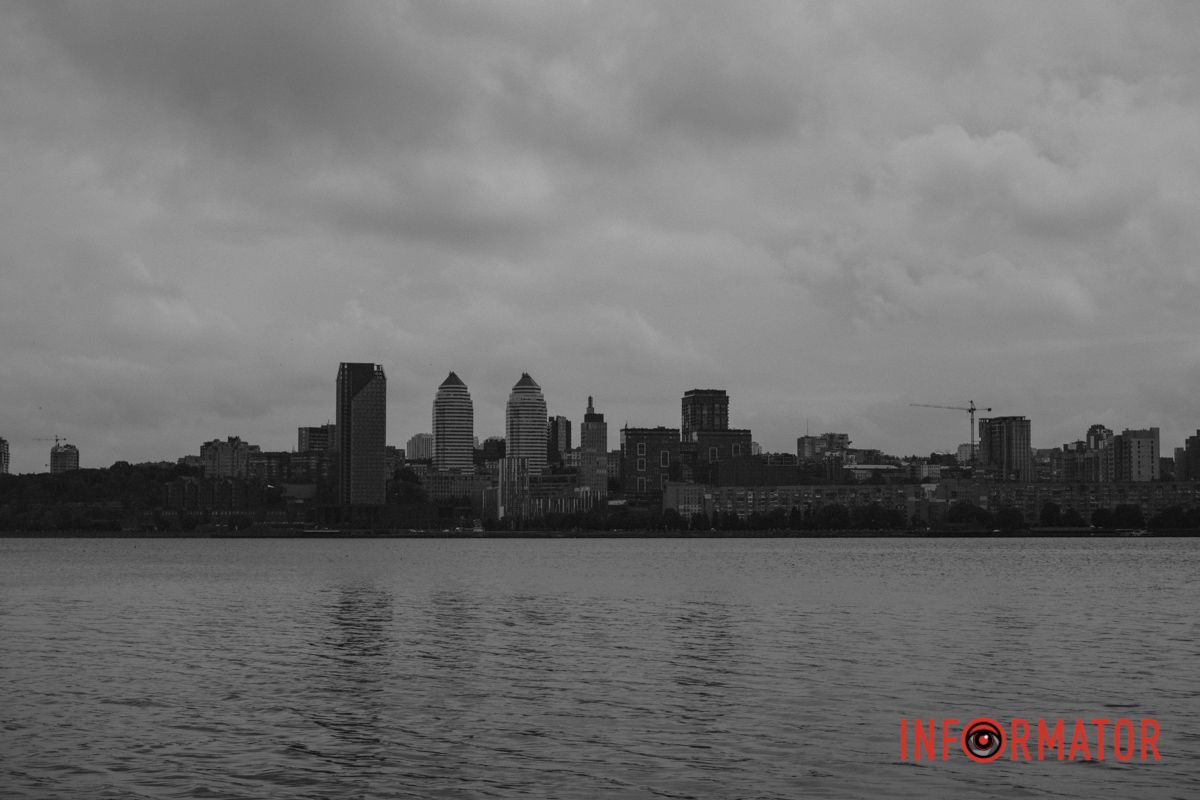 Никогда не спит город: нуарный Днепр в черно-белых тонах 2