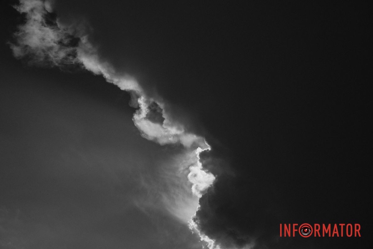 Никогда не спит город: нуарный Днепр в черно-белых тонах 3