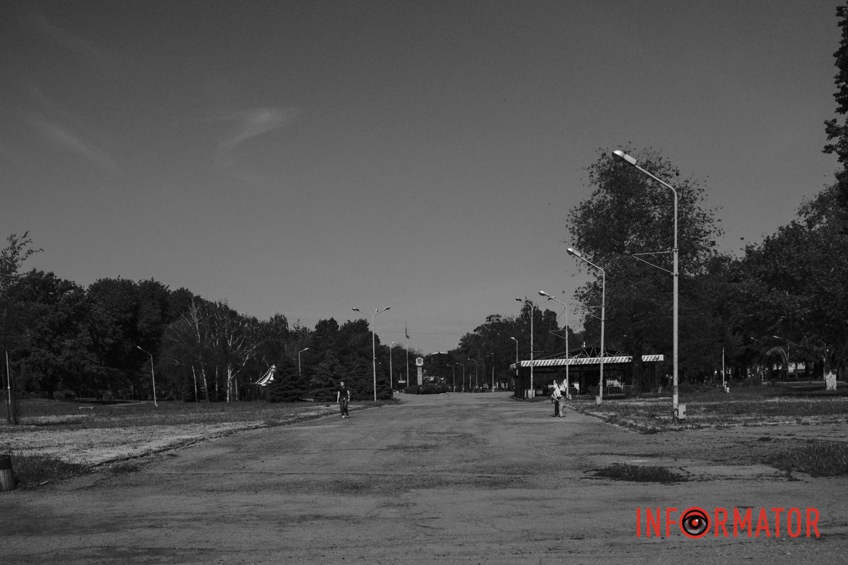 Никогда не спит город: нуарный Днепр в черно-белых тонах 18