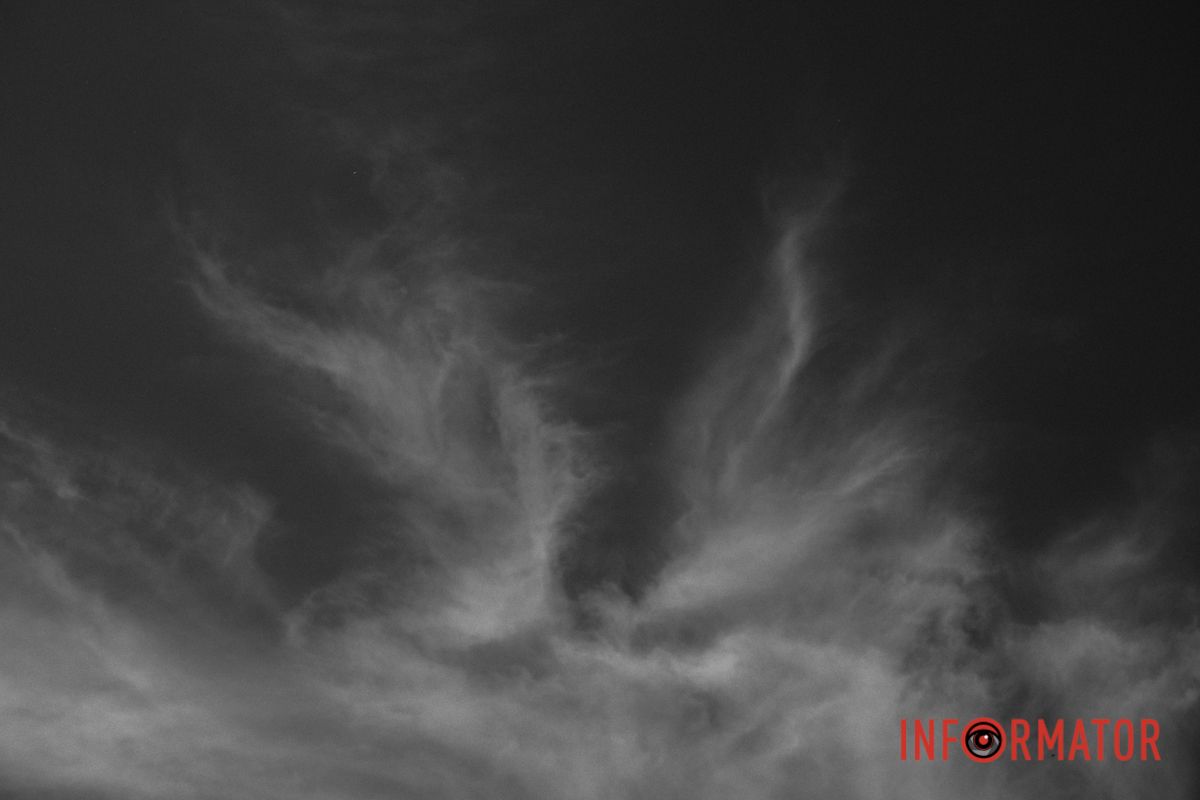 Никогда не спит город: нуарный Днепр в черно-белых тонах 11