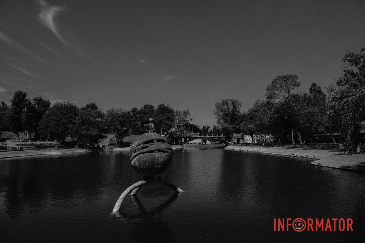 Никогда не спит город: нуарный Днепр в черно-белых тонах 20